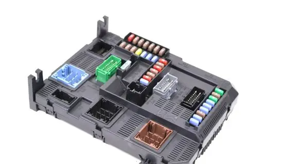 Nissan Qashqai Central body control module 9807532080