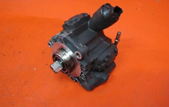Ford Galaxy Fuel injection high pressure pump 9662021580