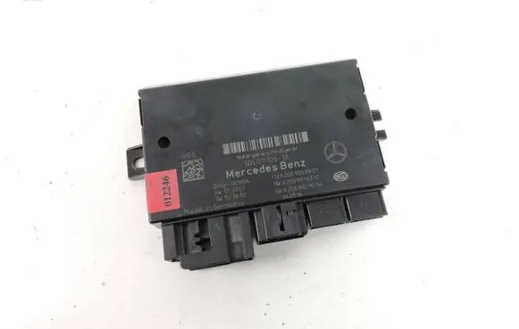 Mercedes-Benz C W205 Tow bar trailer control unit/module A2059008821 A2059029006 5DS01110635
