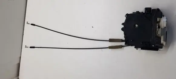 Peugeot 4007 Rear door lock