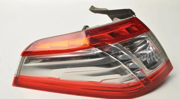 Peugeot 508 Rear/tail lights 9686779580