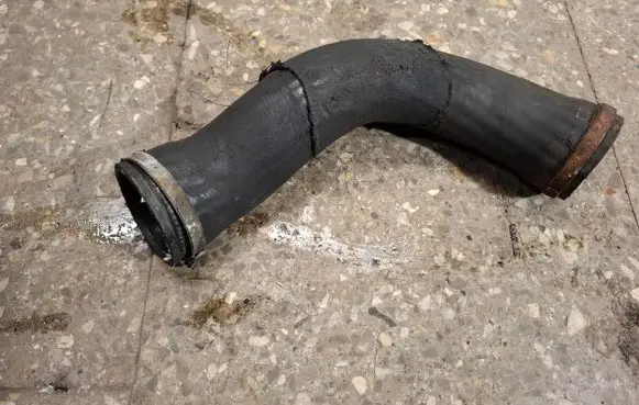 Volvo XC60 Intercooler hose/pipe 30792300