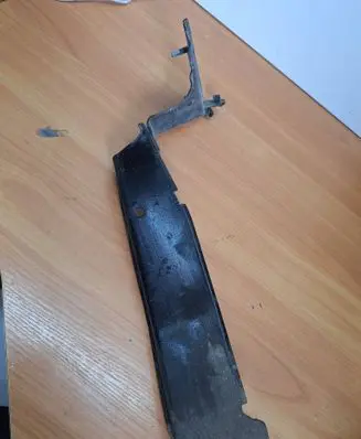 Audi A4 S4 B8 8K Fender mounting bracket
