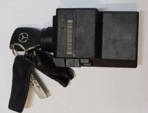 Mercedes-Benz C W203 Ignition lock 2035450508