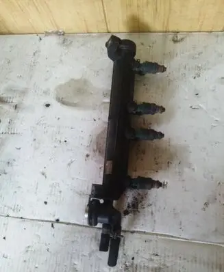 Audi A3 S3 8L Fuel main line pipe 06a133317a 97T640054