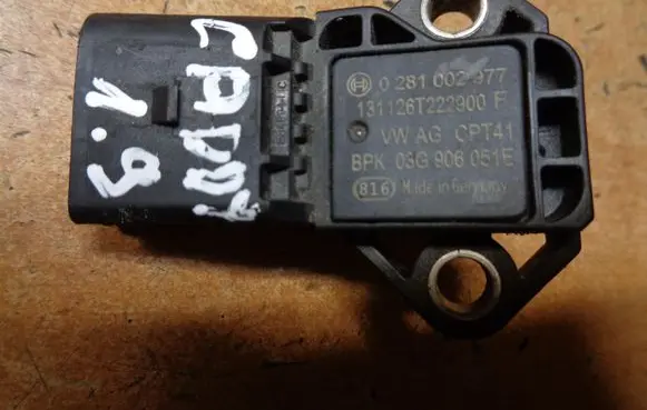 Volkswagen Caddy Air pressure sensor 03G906051E