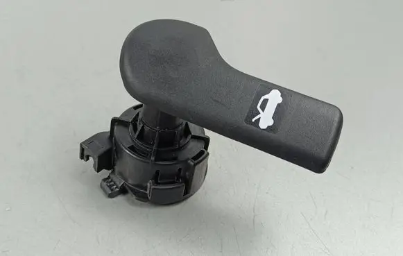 Mitsubishi Outlander IV Engine bonnet (hood) release handle