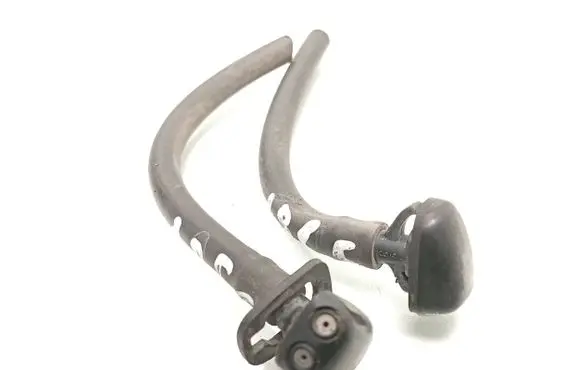 Windshield washer spray nozzle