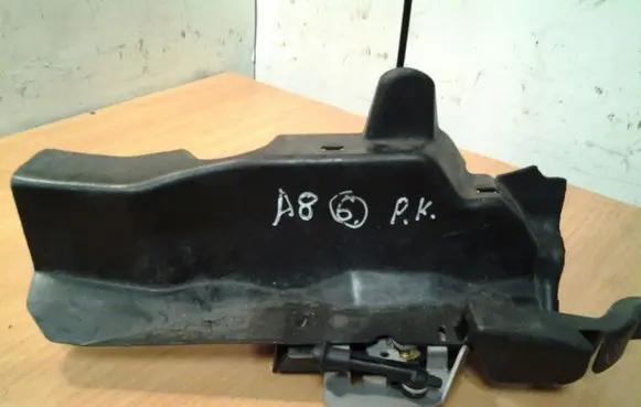 Audi A8 S8 D3 4E Front door lock