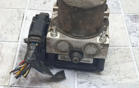 Nissan Almera Tino ABS Pump 0265231417 47660BU700 03020623534