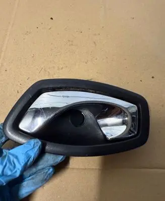 Opel Vivaro Front door interior handle 806700006R