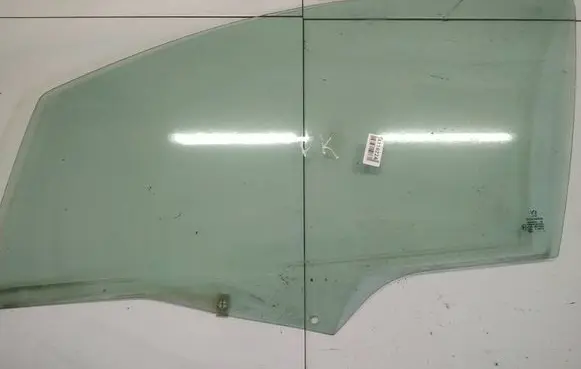 Peugeot 207 Front door window glass four-door as2