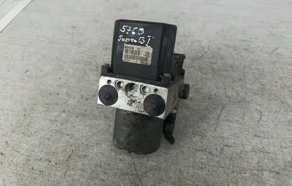Skoda Superb B5 (3U) ABS Pump 
