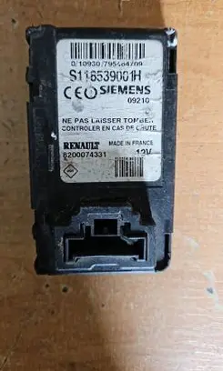 Renault Clio IV Ignition lock S118539001H 8200074331