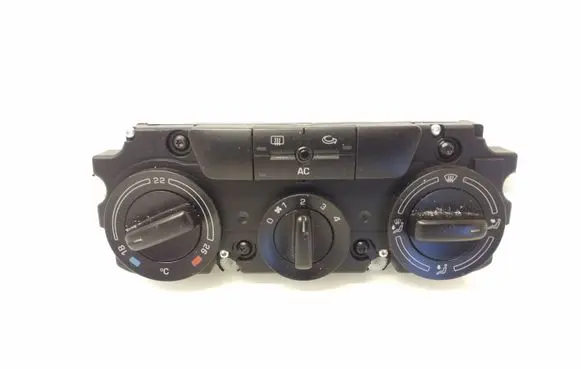 Skoda Octavia Mk2 (1Z) Climate control unit
