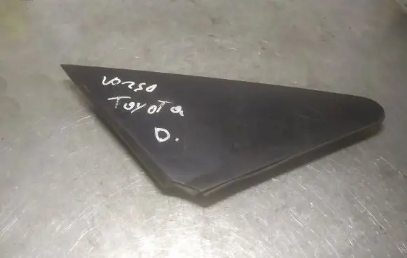 Toyota Corolla Verso AR10 Dashboard side end trim 601170F010