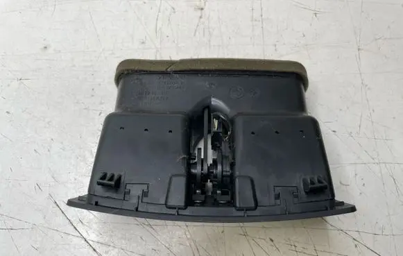 BMW 5 E60 E61 Rear air vent grill 7129556 6932023 6932024