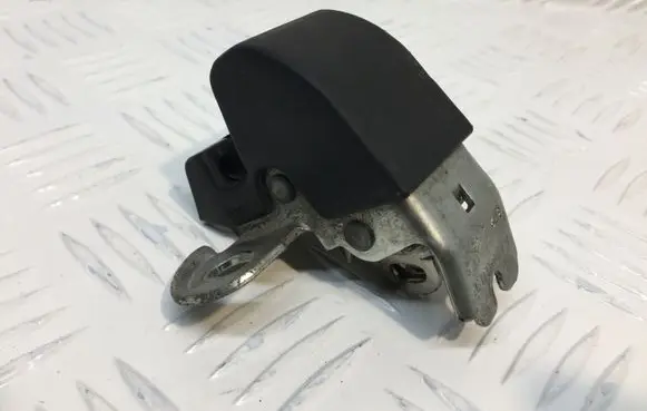 Renault Master II Loading door lock 352439F