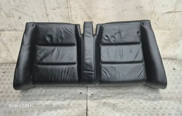 Rear seat