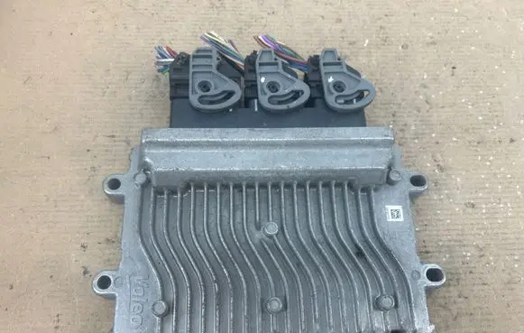 Peugeot 207 Engine control unit/module 9676782980 2257174026