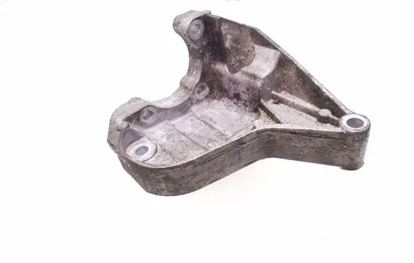 BMW 3 E90 E91 Power steering pump mounting bracket 7794455