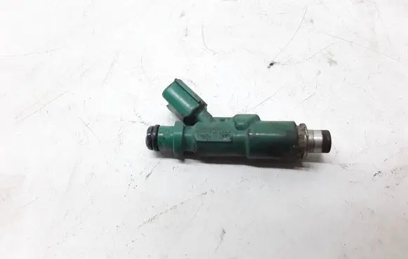 Toyota Yaris Fuel injector 2325021020