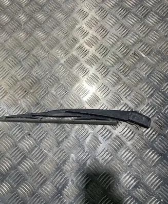 Subaru Forester SG Rear wiper blade arm 