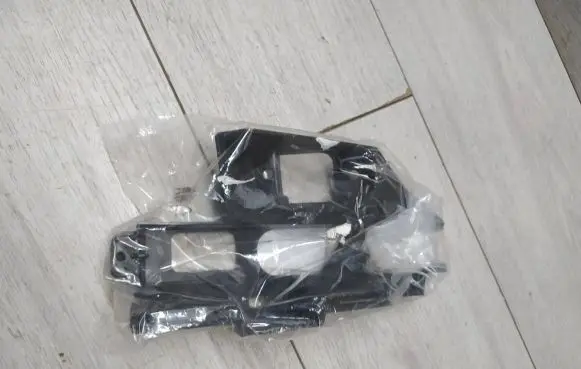 Peugeot 107 Front bumper mounting bracket 1607989980