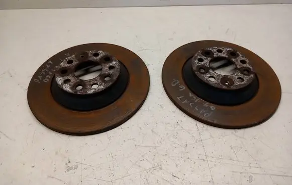Volkswagen PASSAT B8 Rear brake disc
