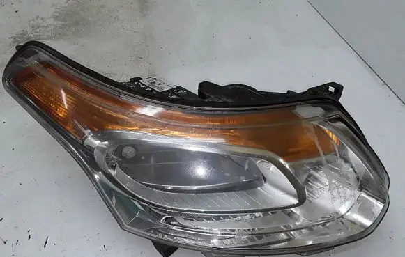 Citroen C3 Picasso Headlight/headlamp