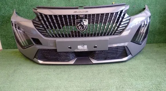 Peugeot 2008 II Front bumper 