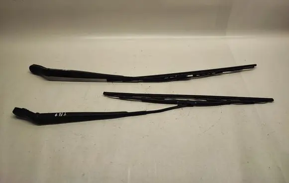 Ford F150 Windshield/front glass wiper blade FL3417526A
