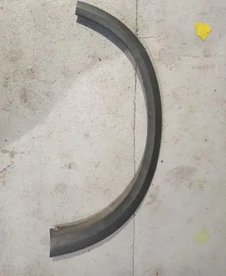 Front arch trim