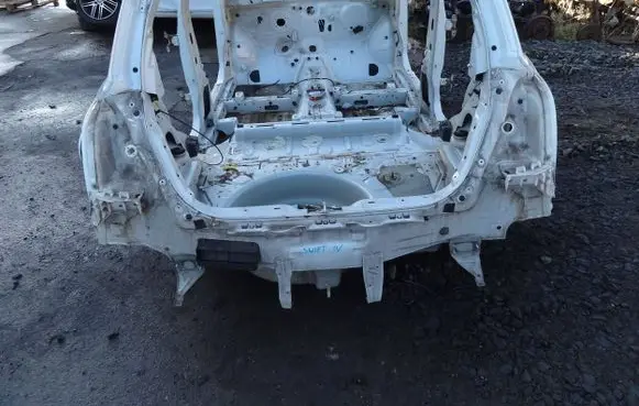 Suzuki Swift I Other exterior part