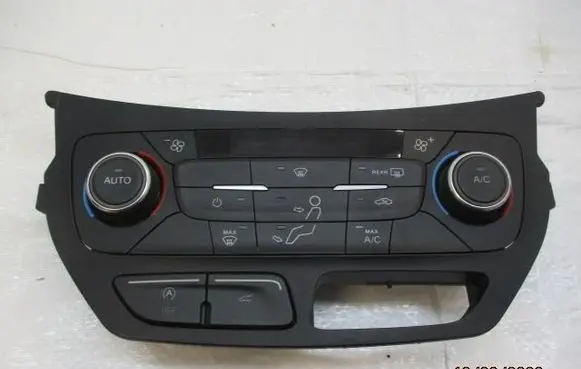 Ford Kuga II Climate control unit GJ5T18C612AF