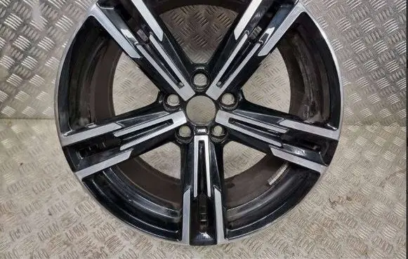 BMW 3 G20 G21 R18 alloy rim 8746632