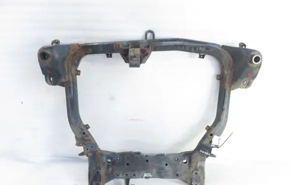 Hyundai i30 Front subframe 624052L020