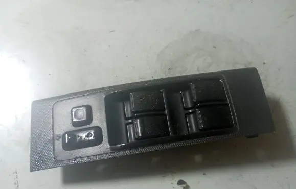 Toyota Corolla Verso AR10 Electric window control switch 54355667D 1000402 051276