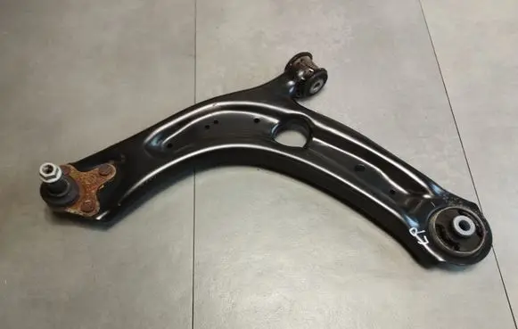 Audi Q3 F3 Front lower control arm/wishbone 3Q0407153D