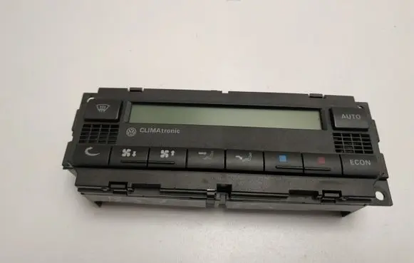 Volkswagen PASSAT B5 Climate control unit 3B2907044J