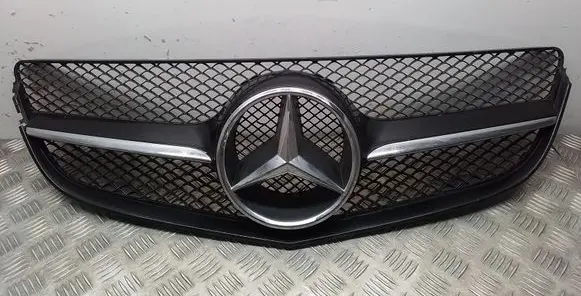 Mercedes-Benz E C207 W207 Front grill A2078802483