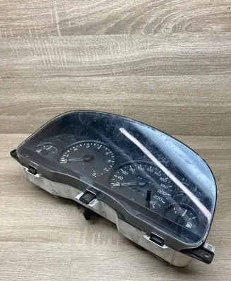 Ford Mondeo MK II Speedometer (instrument cluster) 98BP10C956HB