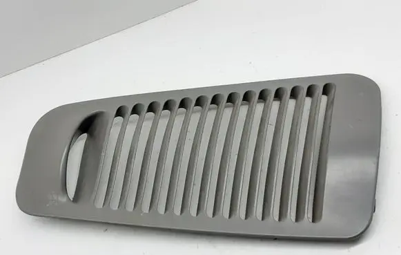 Trunk/boot side trim panel