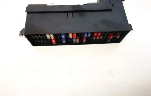 Volkswagen Touran I Fuse box set 1t1970005 1t1970078