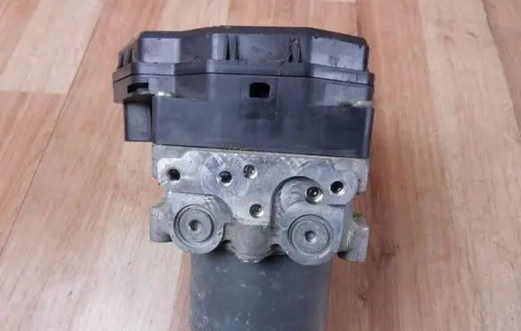 Lexus IS III XE30 ABS Pump 4454053620 8954153350