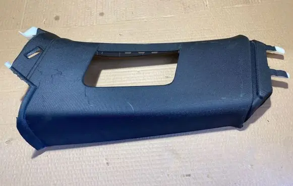 Volvo XC90 (B) pillar trim (top) 31377583