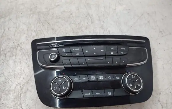 Peugeot 508 RXH Climate control unit