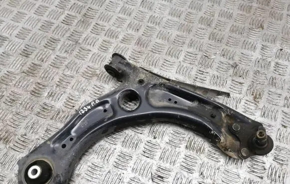 Audi A1 Front lower control arm/wishbone