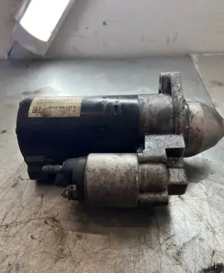 Mercedes-Benz C W204 Starter motor A6519064300 0001139085 20140828