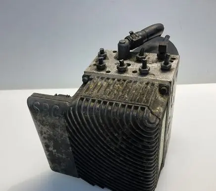 Mercedes-Benz E W211 ABS Pump A0054315012 0265250082 0054315012